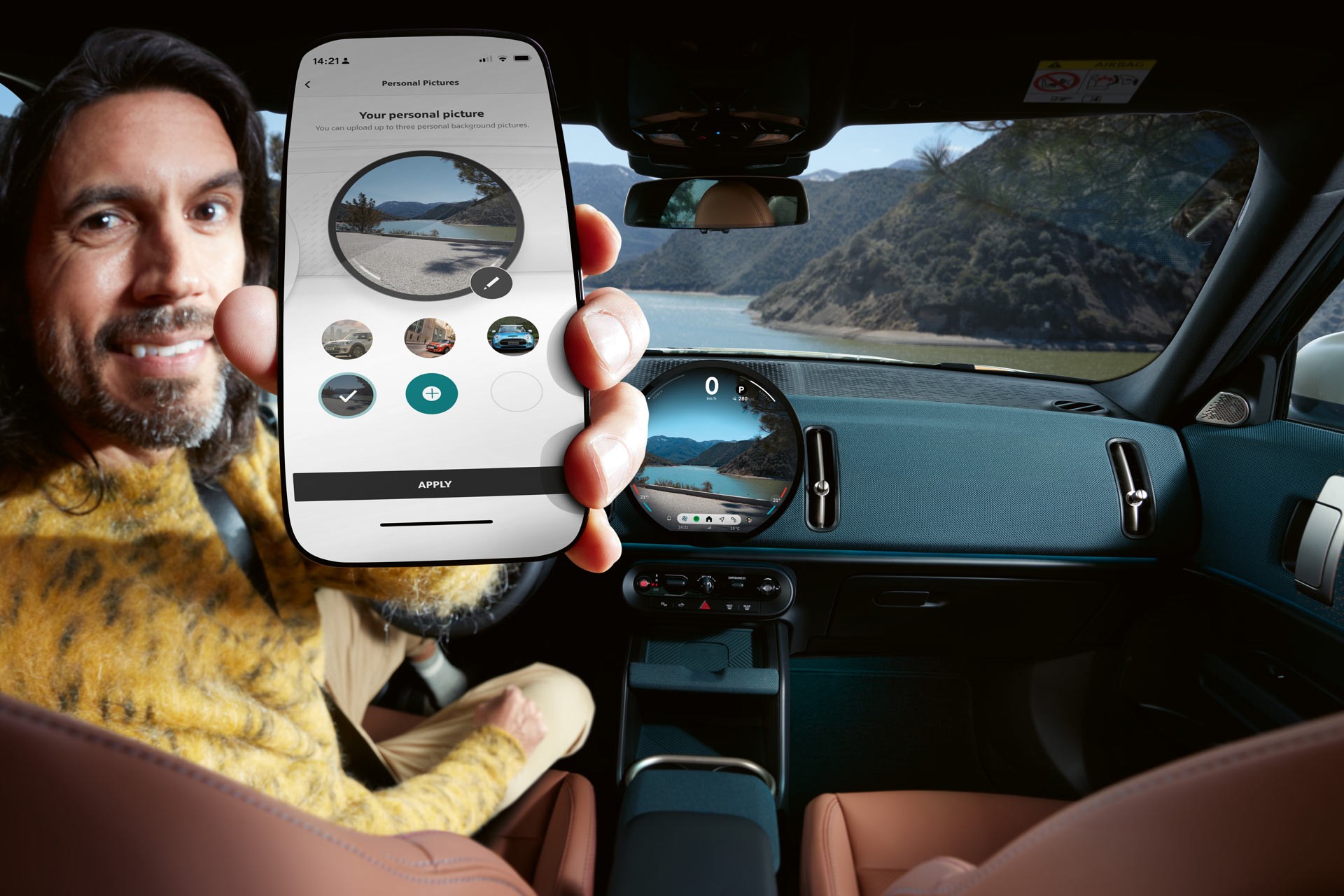 All-electric MINI Countryman - charging - connected charging
